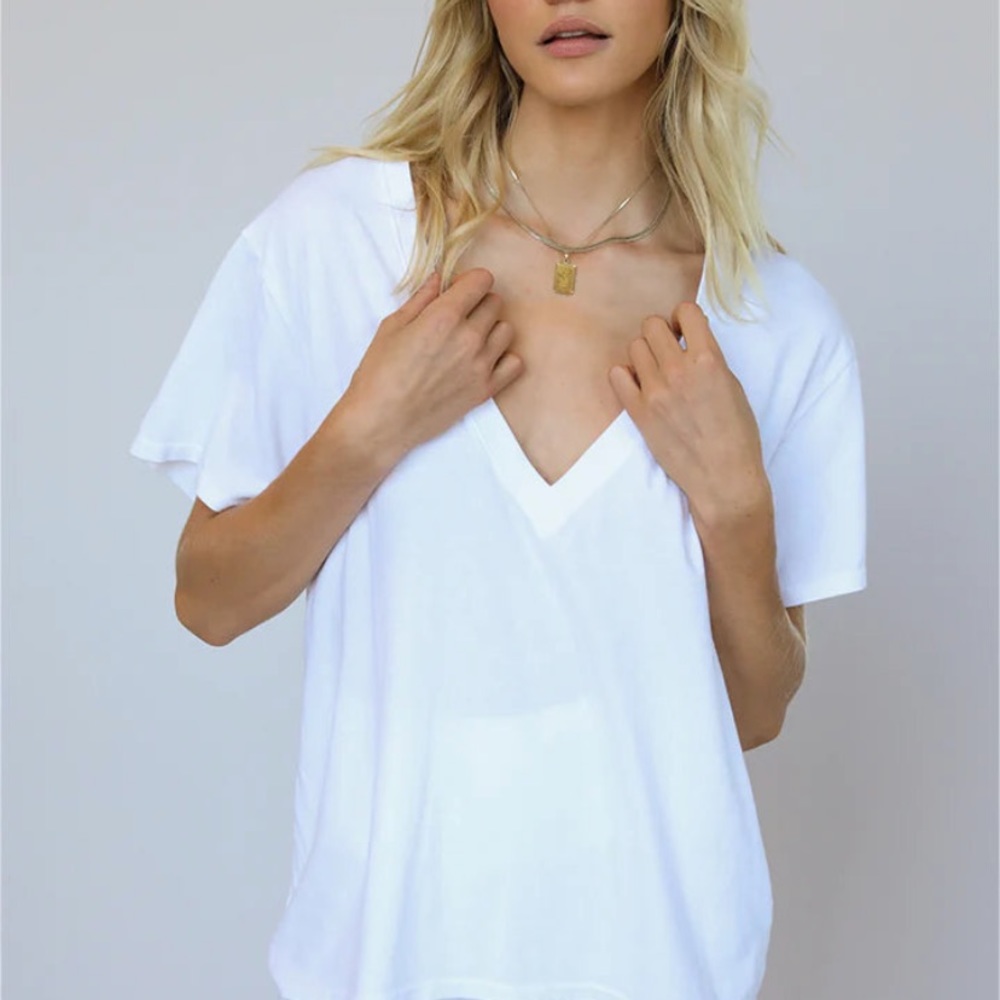 Perfect White Tee ZZ Boyfriend Deep V-Neck T-Shirt/ Oversized Tee -size S